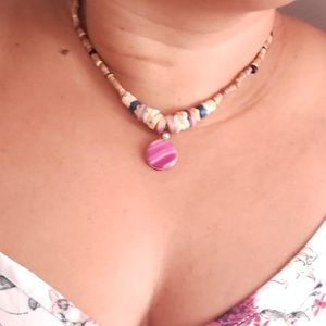 Artisan women necklace-chocker with precious stone